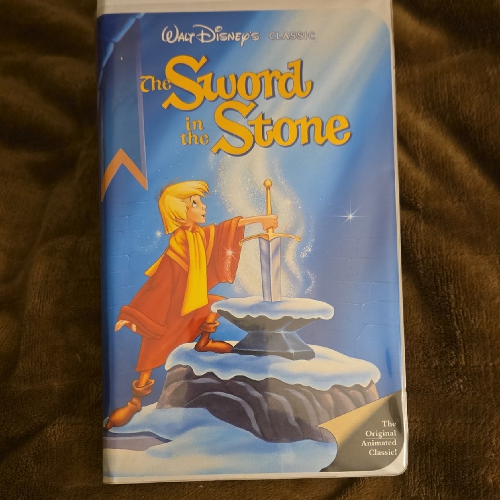 Walt Disney's The Sword in the Stone VHS - Blue and Yellow